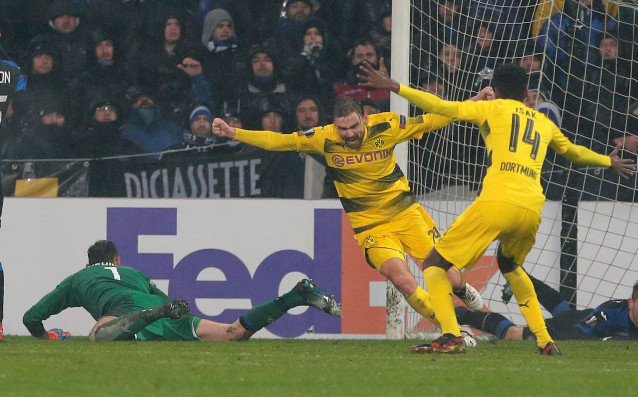 Борусия Дортмунд изчака изключително търпеливо своя момент и измъкна 1 1