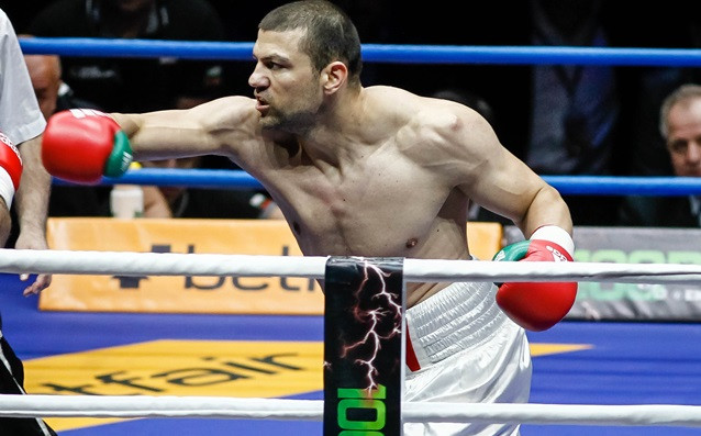 Българският боксьор в полутежка категория Тервел Пулев 7 0 7 КО