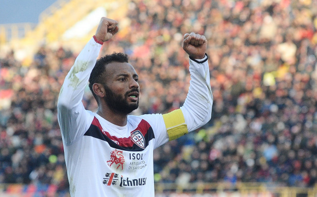 Полузащитникът Каляри Жоао Педро е дал положителна допинг проба обяви Football Italia Бразилецът