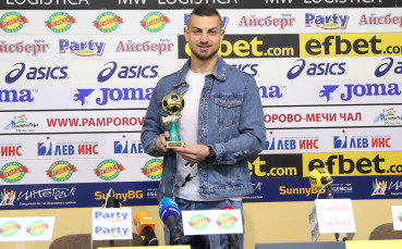 Нападателят Милчо Ангелов официално стана футболист на румънския ФК Брашов