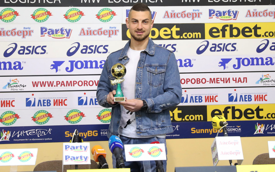 Нападателят Милчо Ангелов официално стана футболист на румънския ФК Брашов,