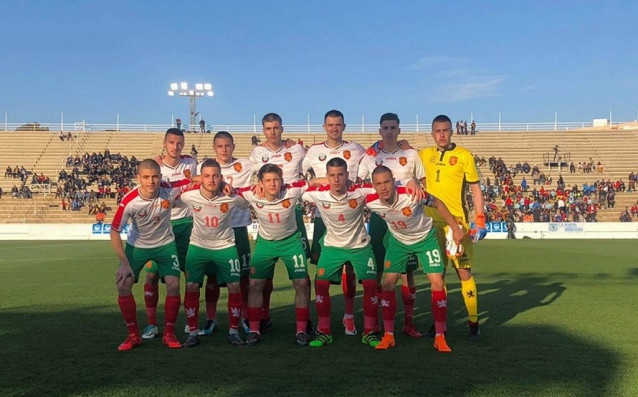 България измъкна 0 0 срещу домакина Испания в мач от първия
