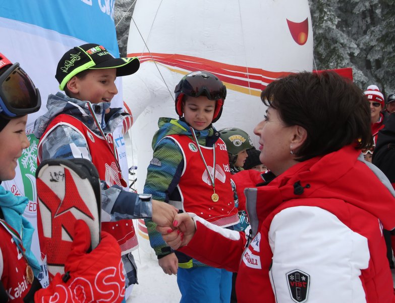Боровец прие финалите на Научи се да караш ски1