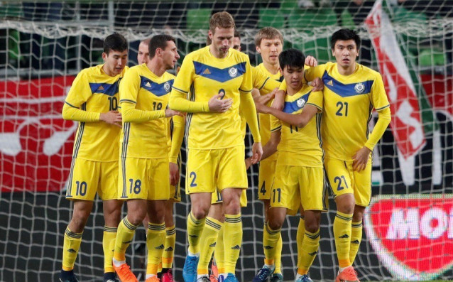 Селекционерът на казахстанския национален отбор Станимир Стоилов обяви предварително стартовата