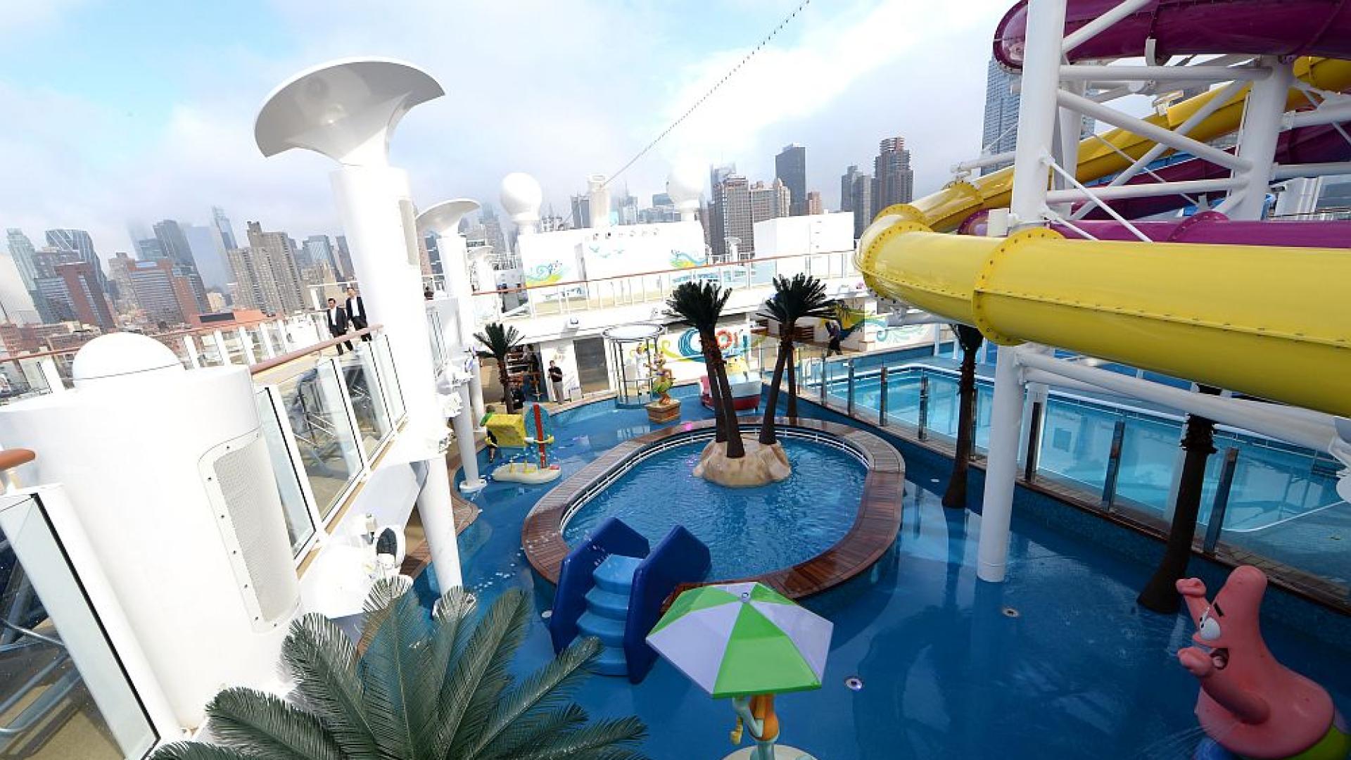 Дете с германско гражданство почина след падане от водна пързалка