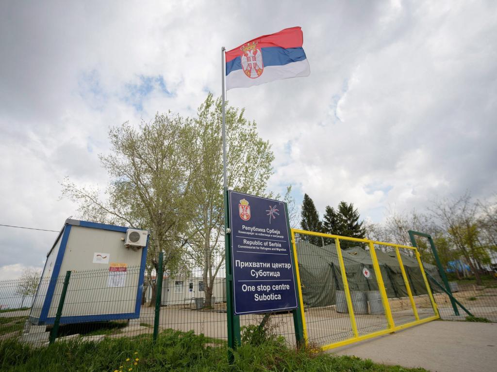 Български гражданин е задържан за предлагане на подкуп на сръбски
