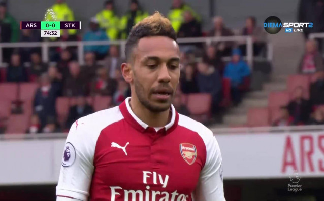 Отборът на Арсенал поведе на Стоук Сити в 75 ата минута