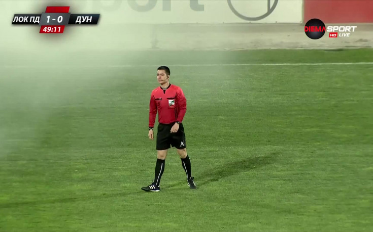 Феновете на Локо Пд с шоу, което спря мача с Дунав