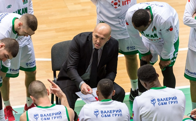 Председателят на Управителния съвет на баскетболен клуб Балкан Ботевград Михаил