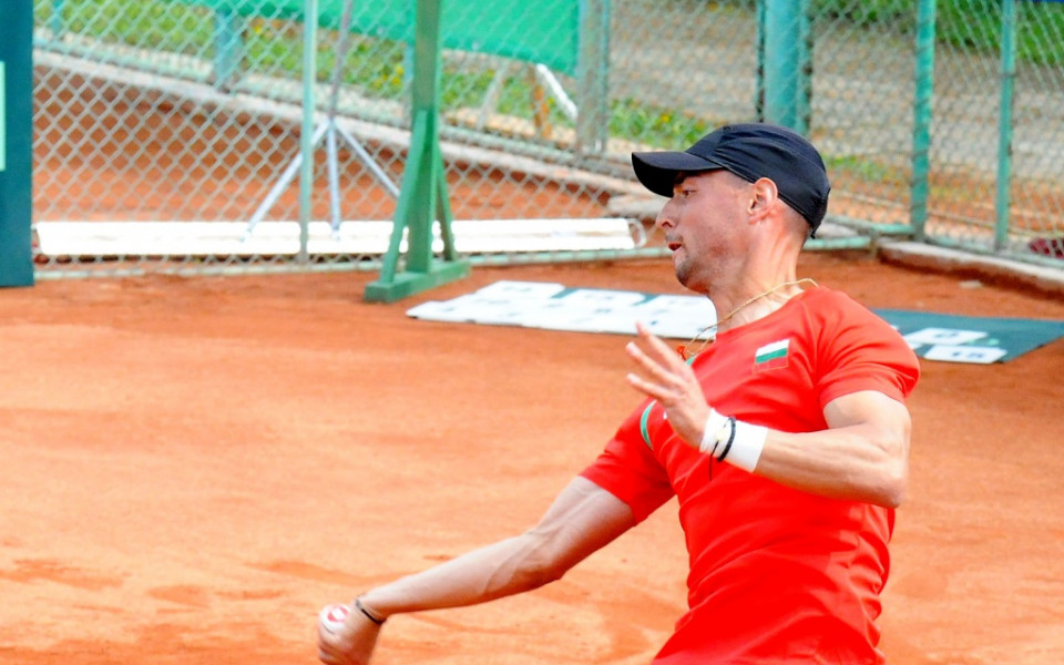 Кузманов на полуфинал на турнира от сериите 