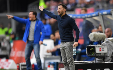 Бившият наставник на Шалке Доменико Тедеско беше представен днес като