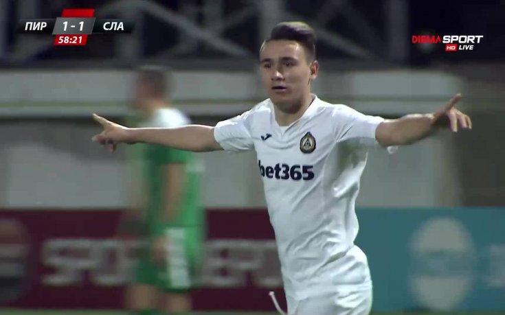 Брилянтно докосване на Галин Иванов и Славия поведе