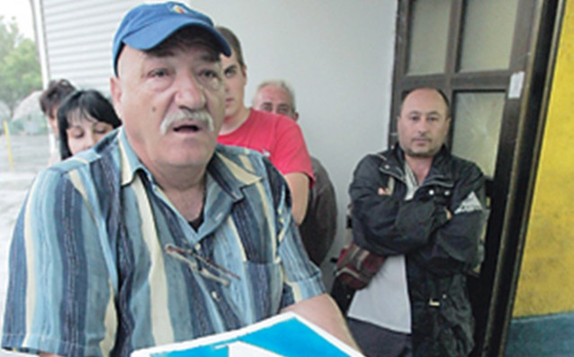 Един от най колоритните фенове на Левски Петко Ленков е починал