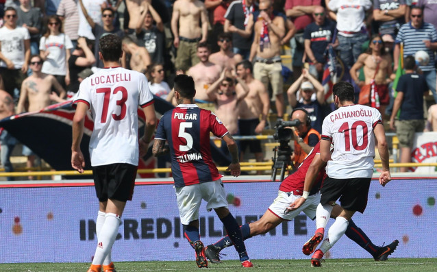 Три тима в Серия А се борят за шестата позиция