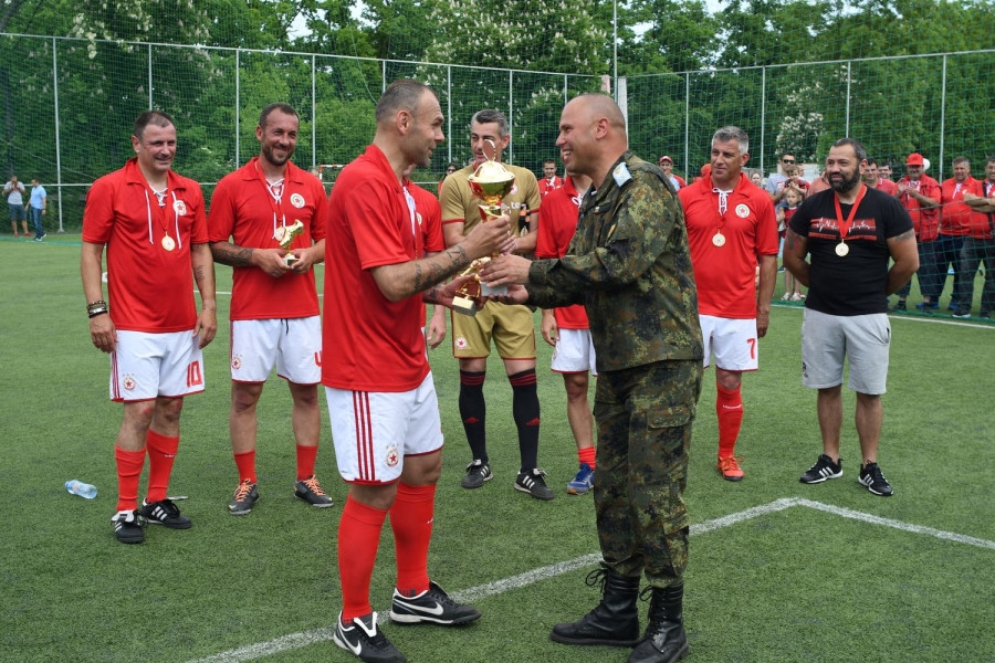 Ветераните на ЦСКА спечелиха турнира и предизвикаха фурор сред феновете1