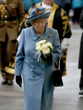  Кралица Елизабет II 