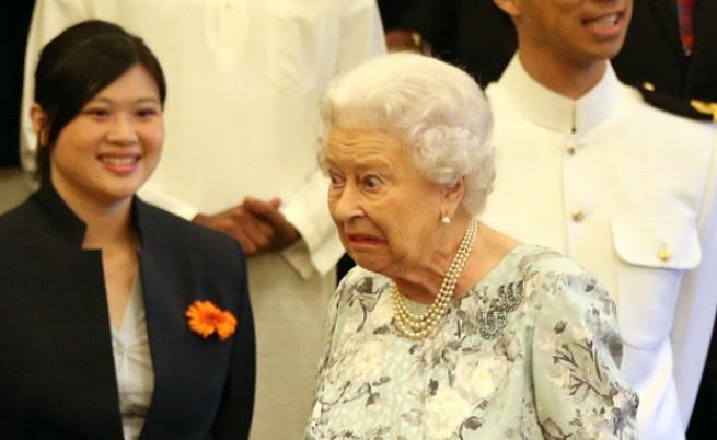  Най-смешните фотоси на кралица Елизабет II 
