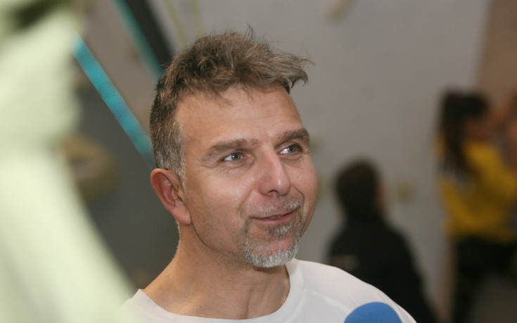 Хеликоптерите спряха временно издирването на Боян Петров