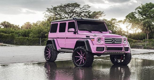 През години Барби е имало толкова коли колкото и работи