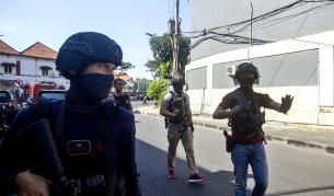 Нова атака в полицейски участък в Индонезия, има ранени