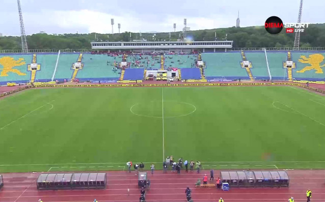 Последното дерби Левски ЦСКА за сезона привлече слаб интерес