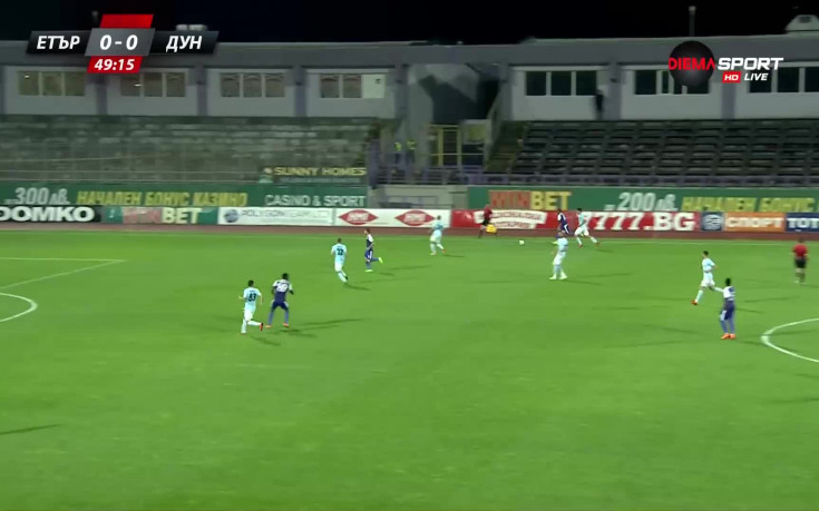 И играч на Етър с червен картон