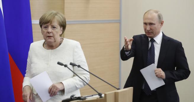 Руският президент Владимир Путин и германският канцлер Ангела Меркел се