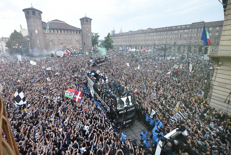 Шампионският парад на Ювентус в Торино1