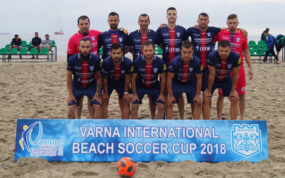 МФК Спартак заминава с 10 играчи за Шампионската лига по плажен футбол в Португалия