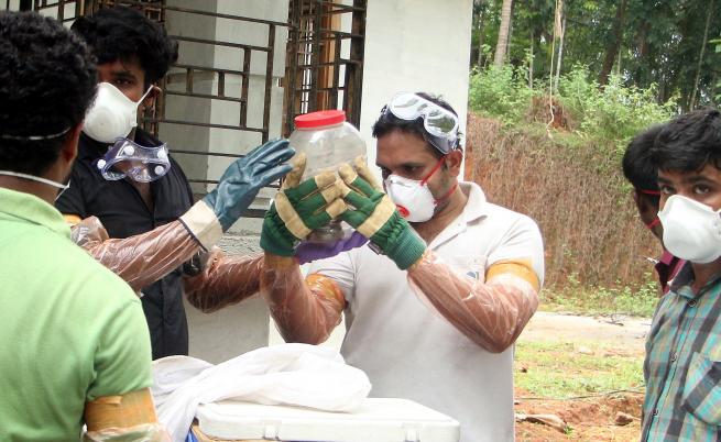 Вирус, определян като „новата ебола“, плъзна в Индия
