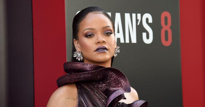 Певицата Риана отново е сама Тя имаше връзка със саудитския