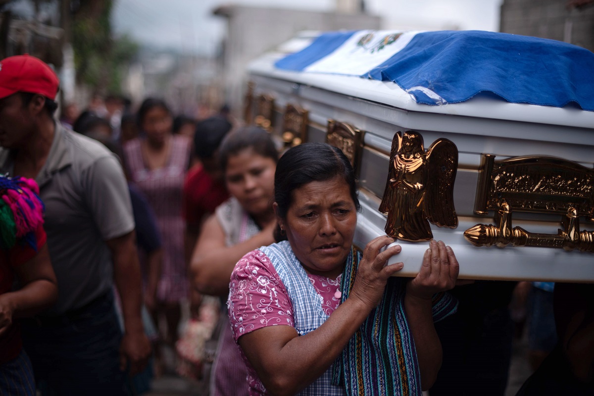 109 са вече жертвите на опустошителния Фуего в Гватемала, 12 000 са евакуирани.