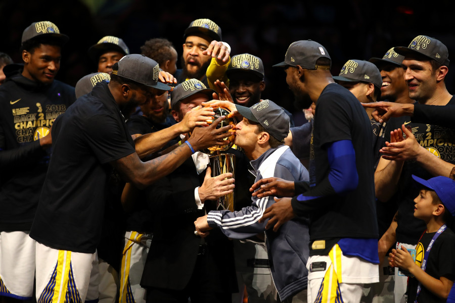 Голдън Стейт Уориърс 2018 НБА Баскетболна асоциация титла шампионска шампион1