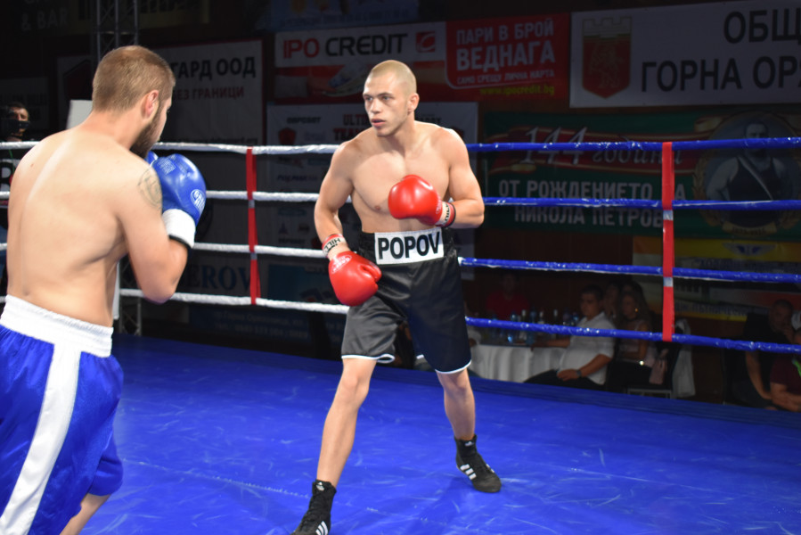 Здравко Попов Кофето атакува професионалния ринг1