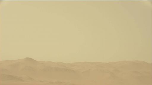  Гледката на марсохода Curiosity към резултатите от пясъчната стихия 