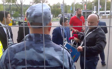 Когато си Диего Марадона, но на охраната не ѝ пука