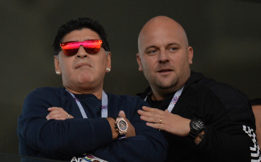 Марадона: Меси не е виновен за нищо