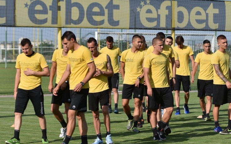 Ботев праща защитник в Несебър