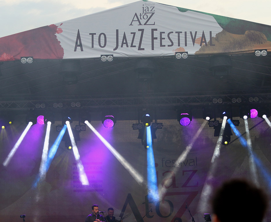 Международният A to JazZ Festival е една от емблемите на музикална София, разнасящ духа на джаза из града и превръщайки го в столица на импровизационната музика за три дни.
