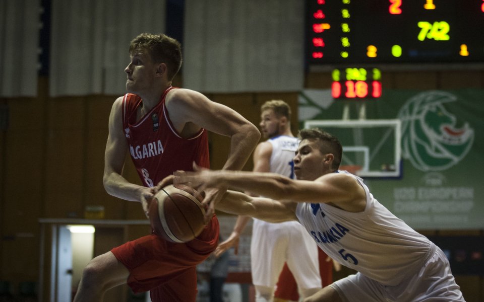 България разгроми  Молдова на баскетбол