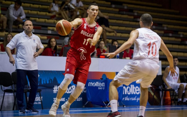 Трето поредно поражение за баскетболния национал Йордан Минчев в Германия