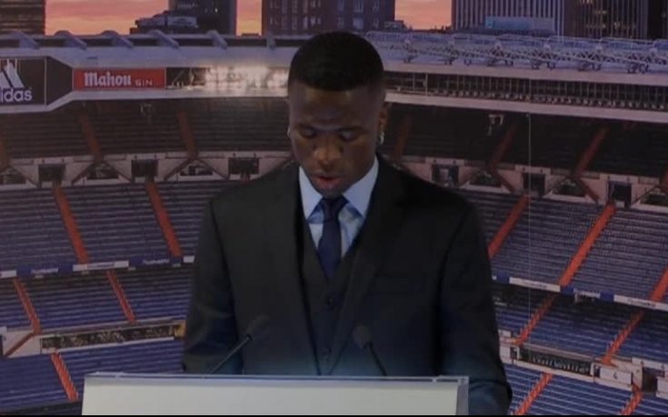 В Реал все още не са наясно с бъдещето на Винисиус