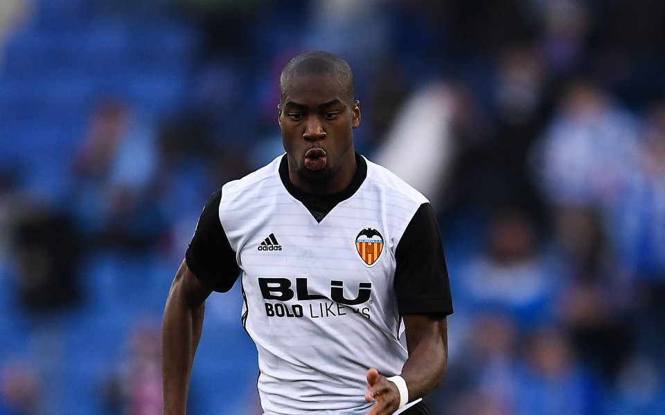 Отборът на Тотнъм се интересува от полузащитника на Валенсия Джофри