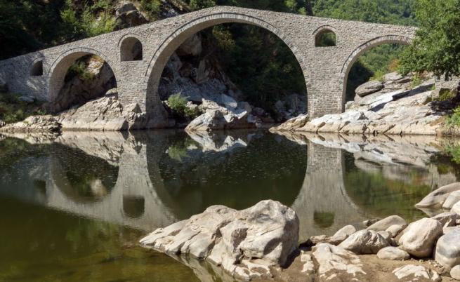 Дяволският мост над река Арда: История, легенди и факти