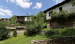 Село Лещен - връщане назад към корените и българщината