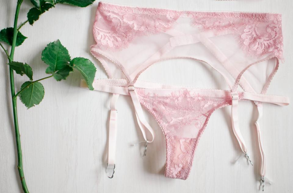  долни дрехи 