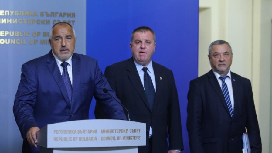 <p>Каракачанов: Комуникацията в коалицията буксува, какво реши НФСБ</p>