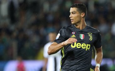 Роналдо представи новата колекция боксерки