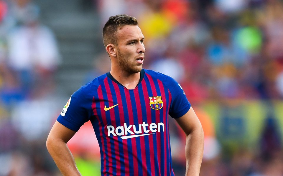 Домът на полузащитника на Барселона Артур Мело е бил похитен