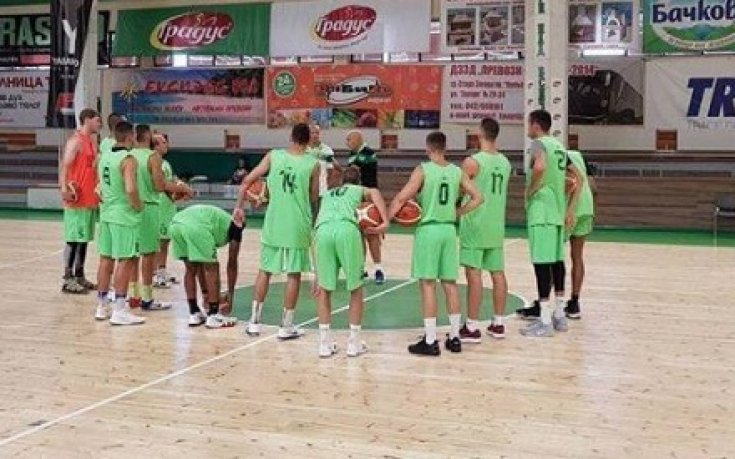 Берое падна от румънци в първата си проверка